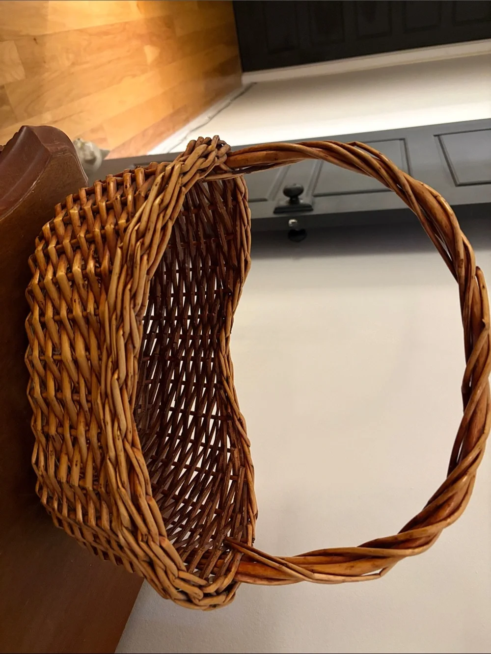Woven Round Handle Basket - Natural Brown 14x8” Make an offer!